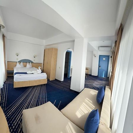 Briza Boutique Hotel Mamaia Exterior photo